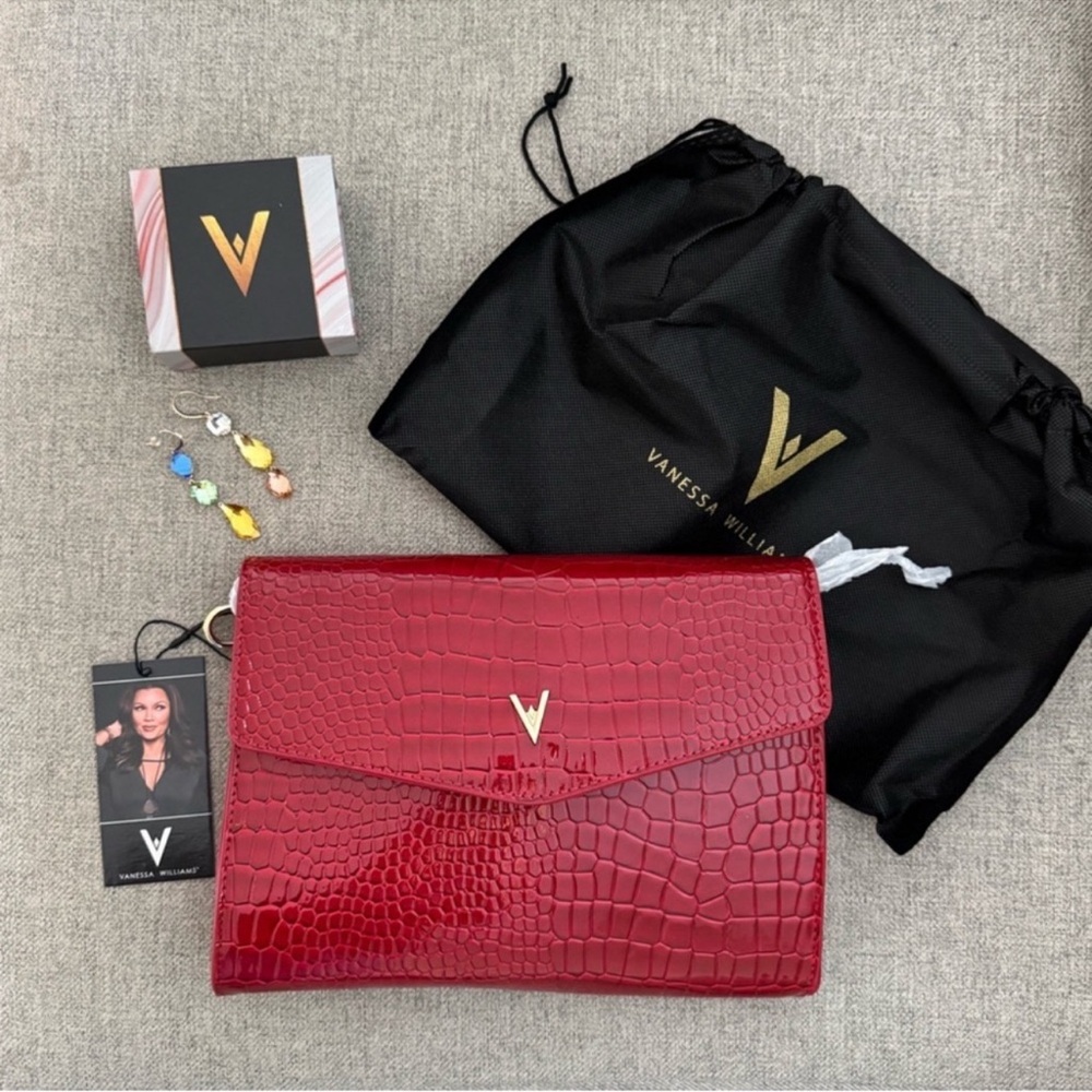 Vanessa Williams Red Crocodile Embossed Clutch And Drop Stones Earrings Set✨
